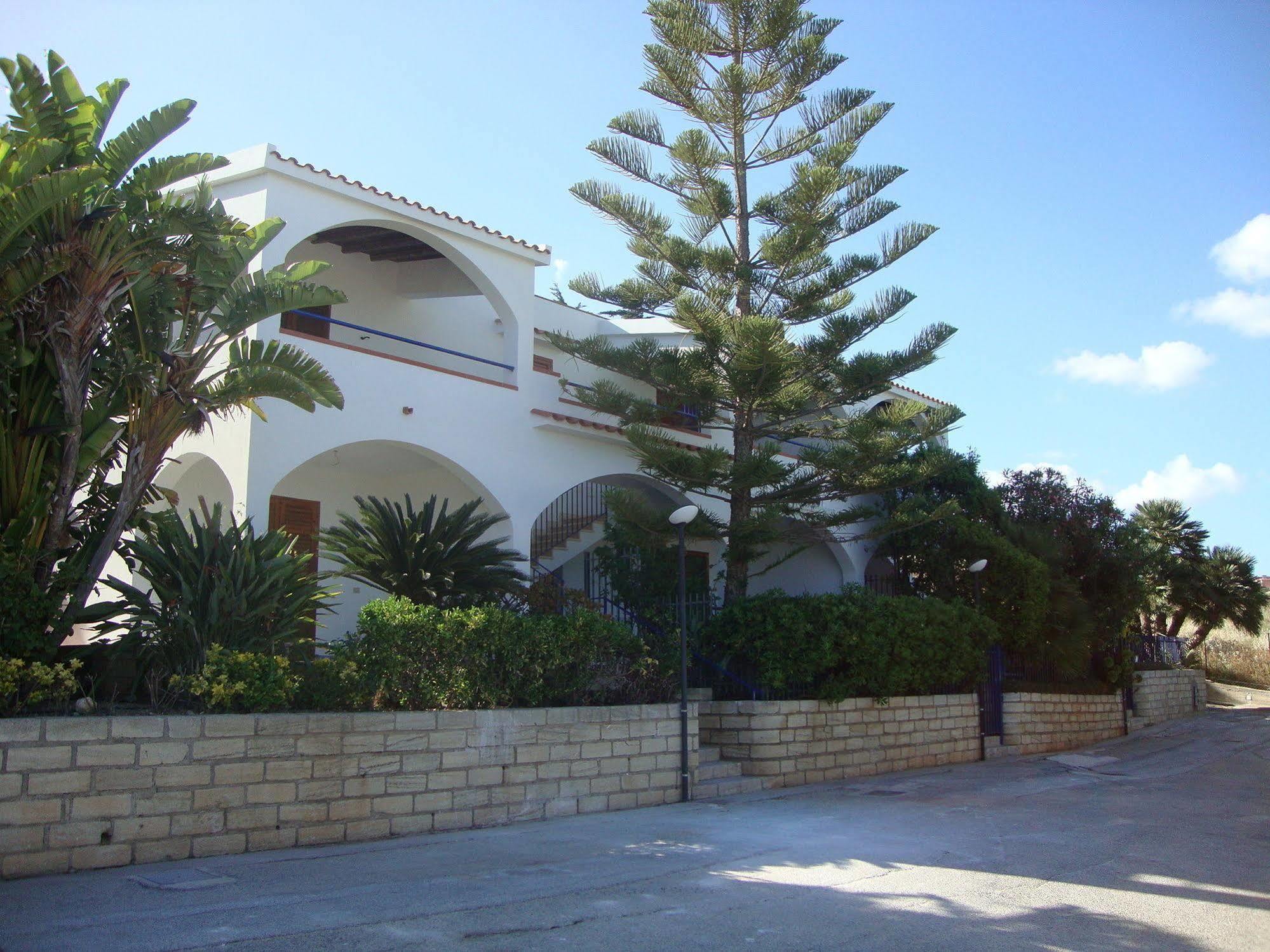 شاكا Residence Capo San Marco & Renella المظهر الخارجي الصورة